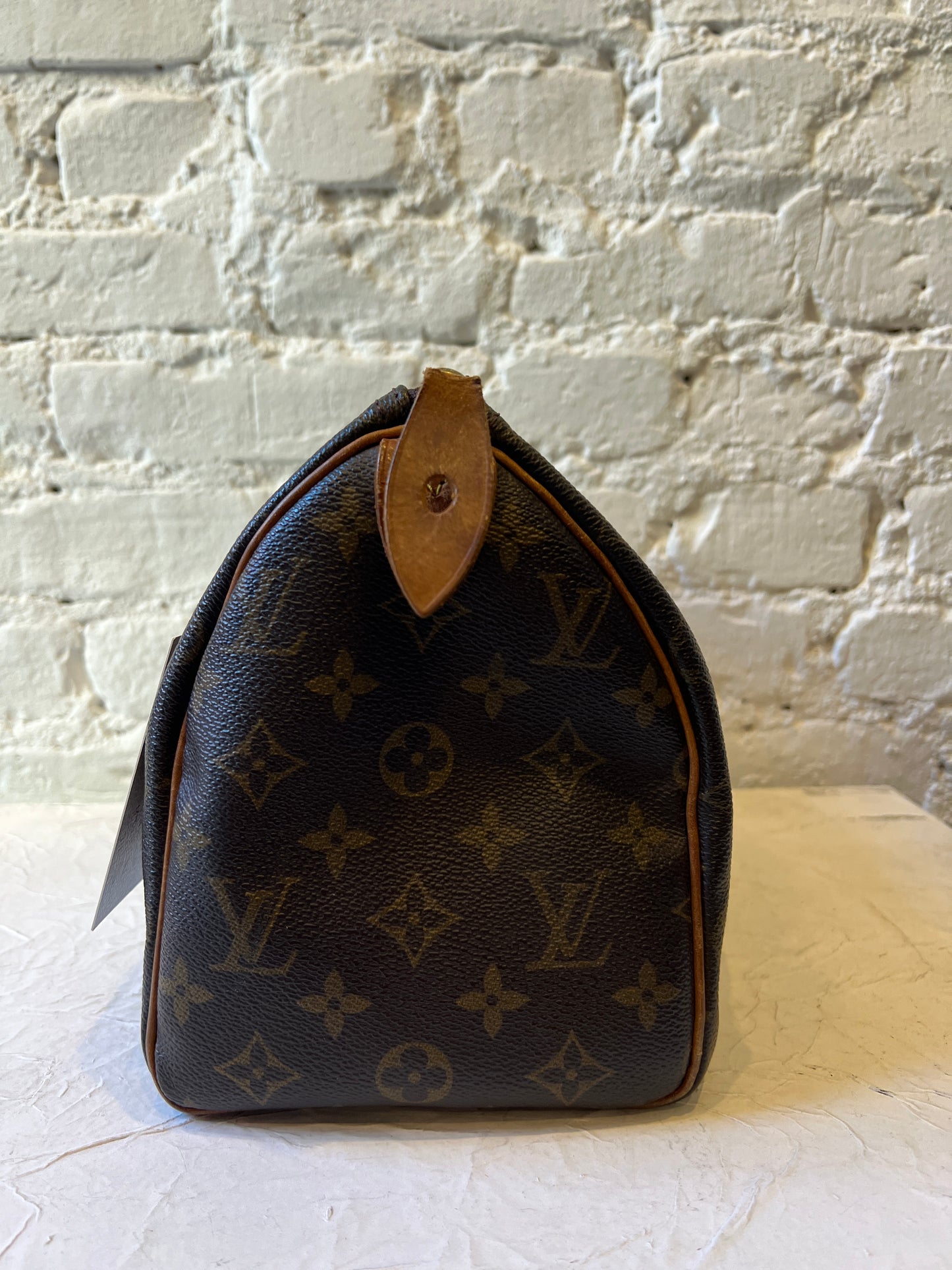 Vintage Louis Vuitton Speedy 25 Bag