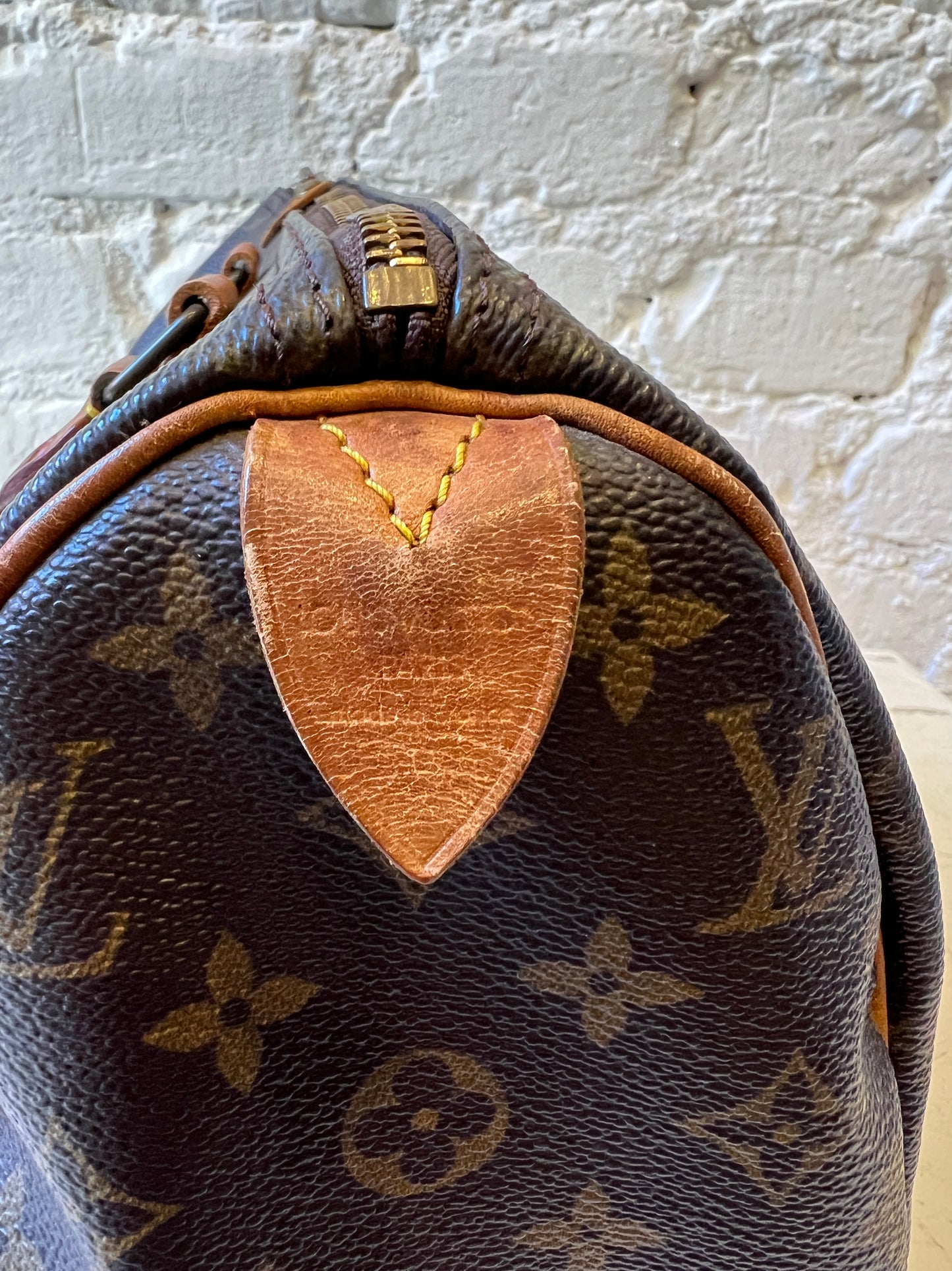Vintage Louis Vuitton Speedy 25 Bag