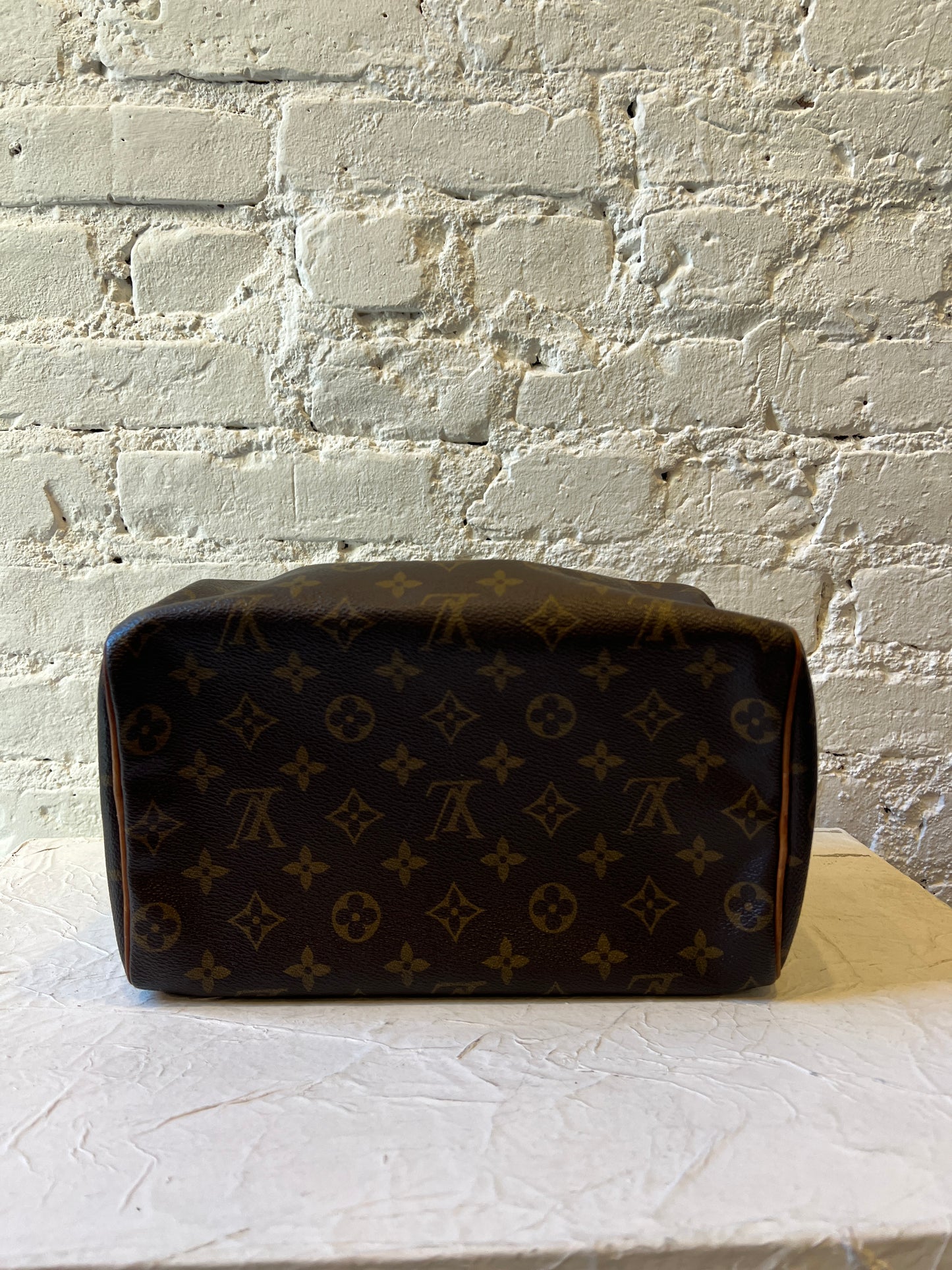 Vintage Louis Vuitton Speedy 25 Bag