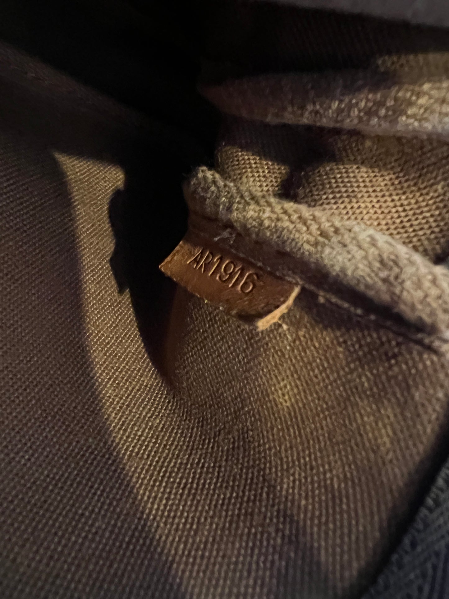 Vintage Louis Vuitton Pochette