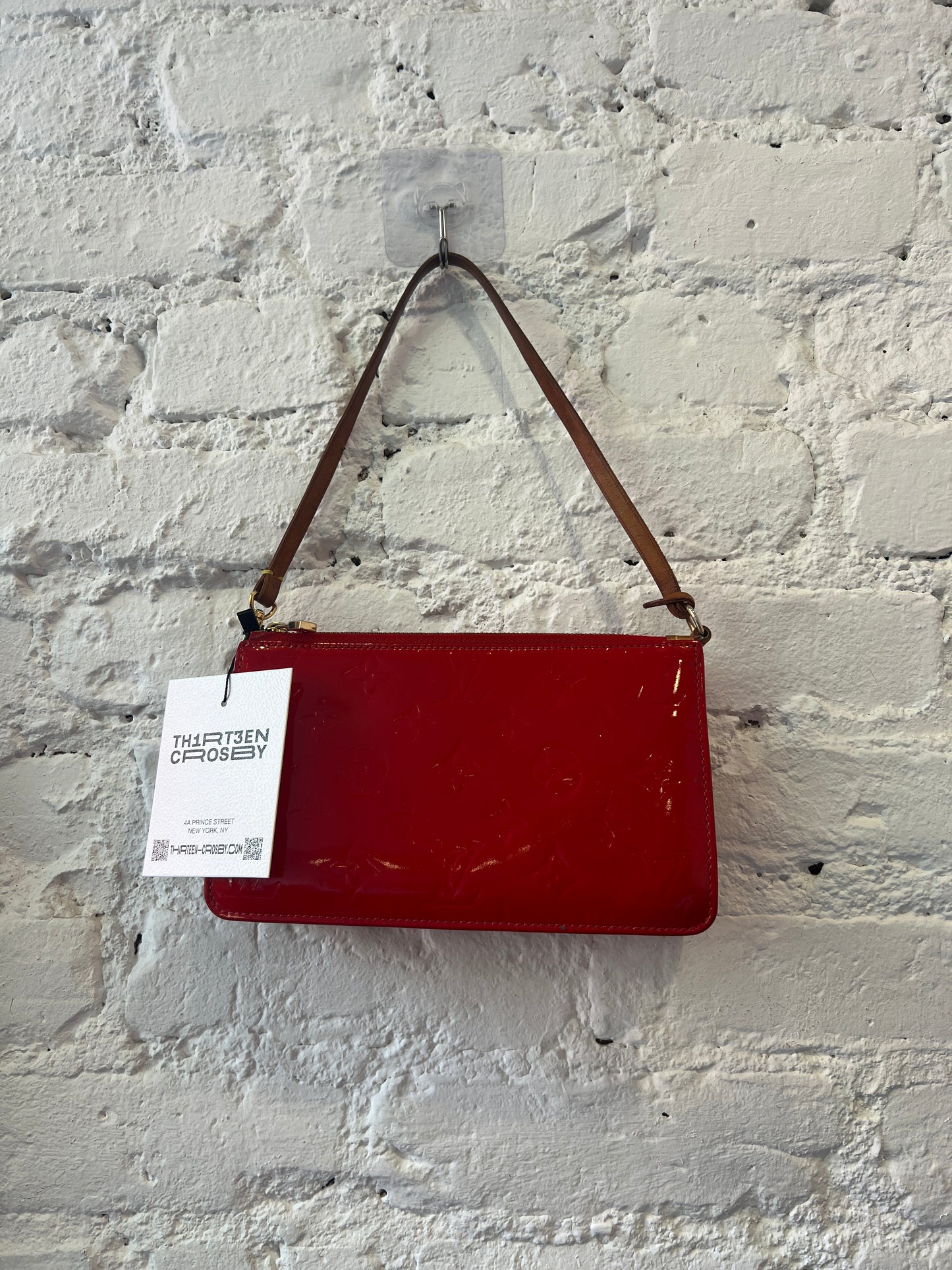 Louis Vuitton Vernis Pochette in Red