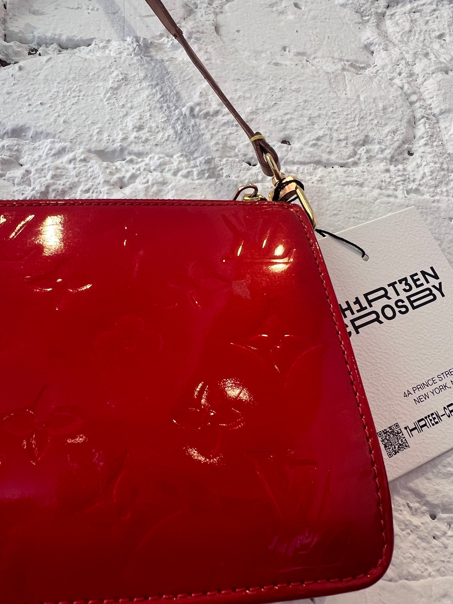Louis Vuitton Vernis Pochette in Red