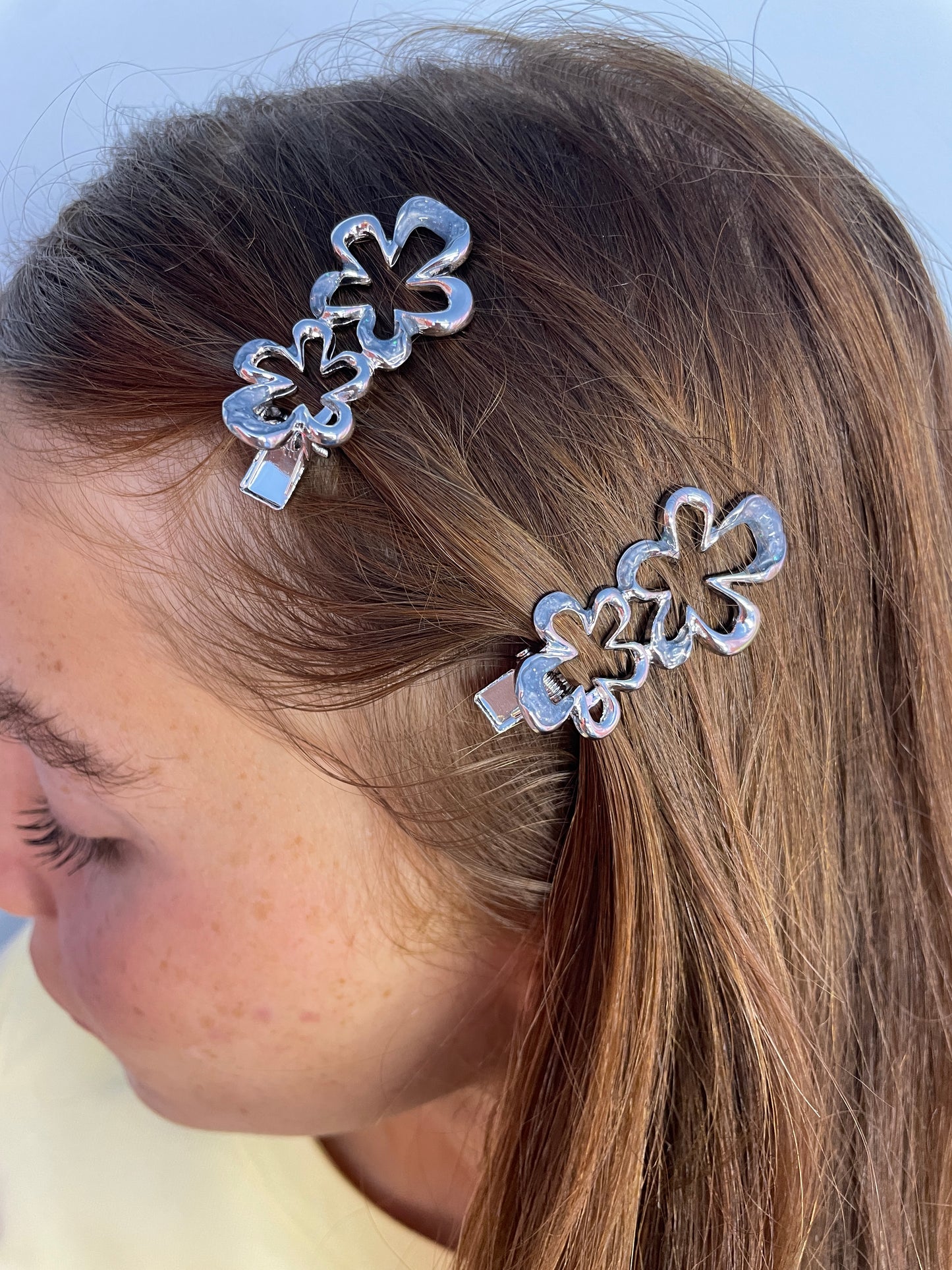 Chrome Flower-Shaped Hair Clips