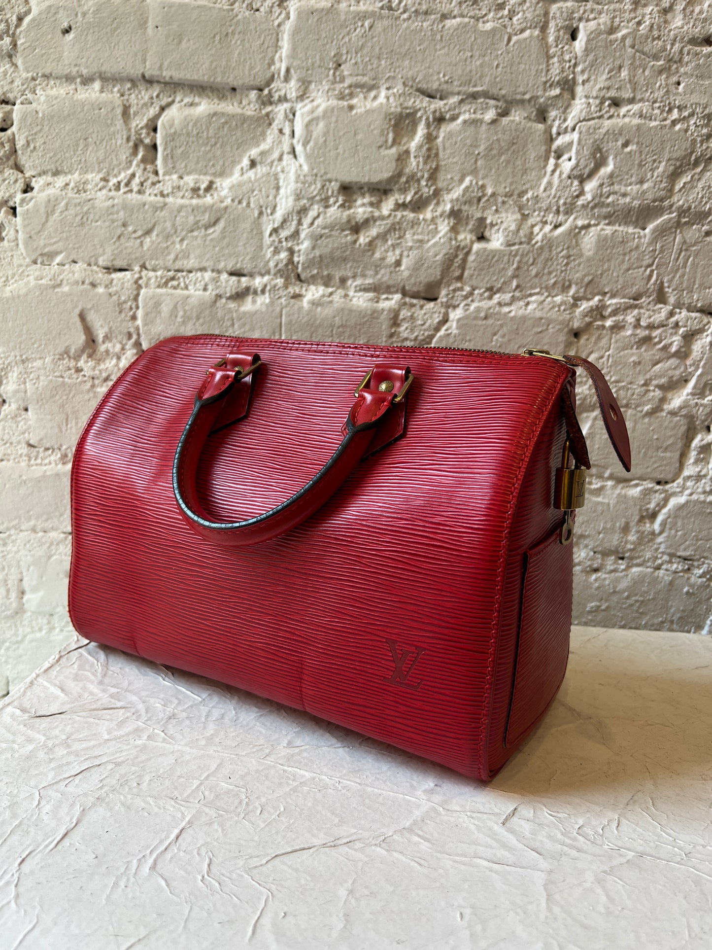 Louis Vuitton Red Speedy 25 Epi