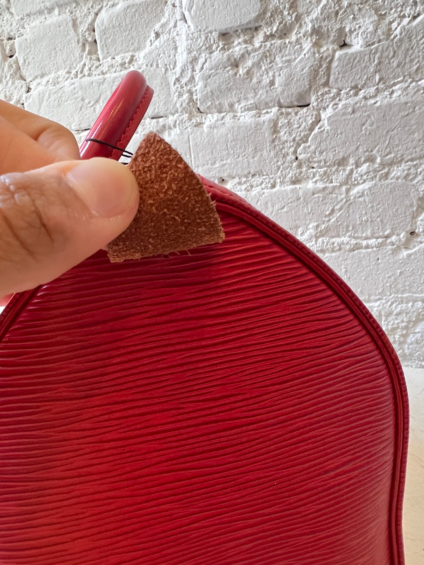 Louis Vuitton Red Speedy 25 Epi