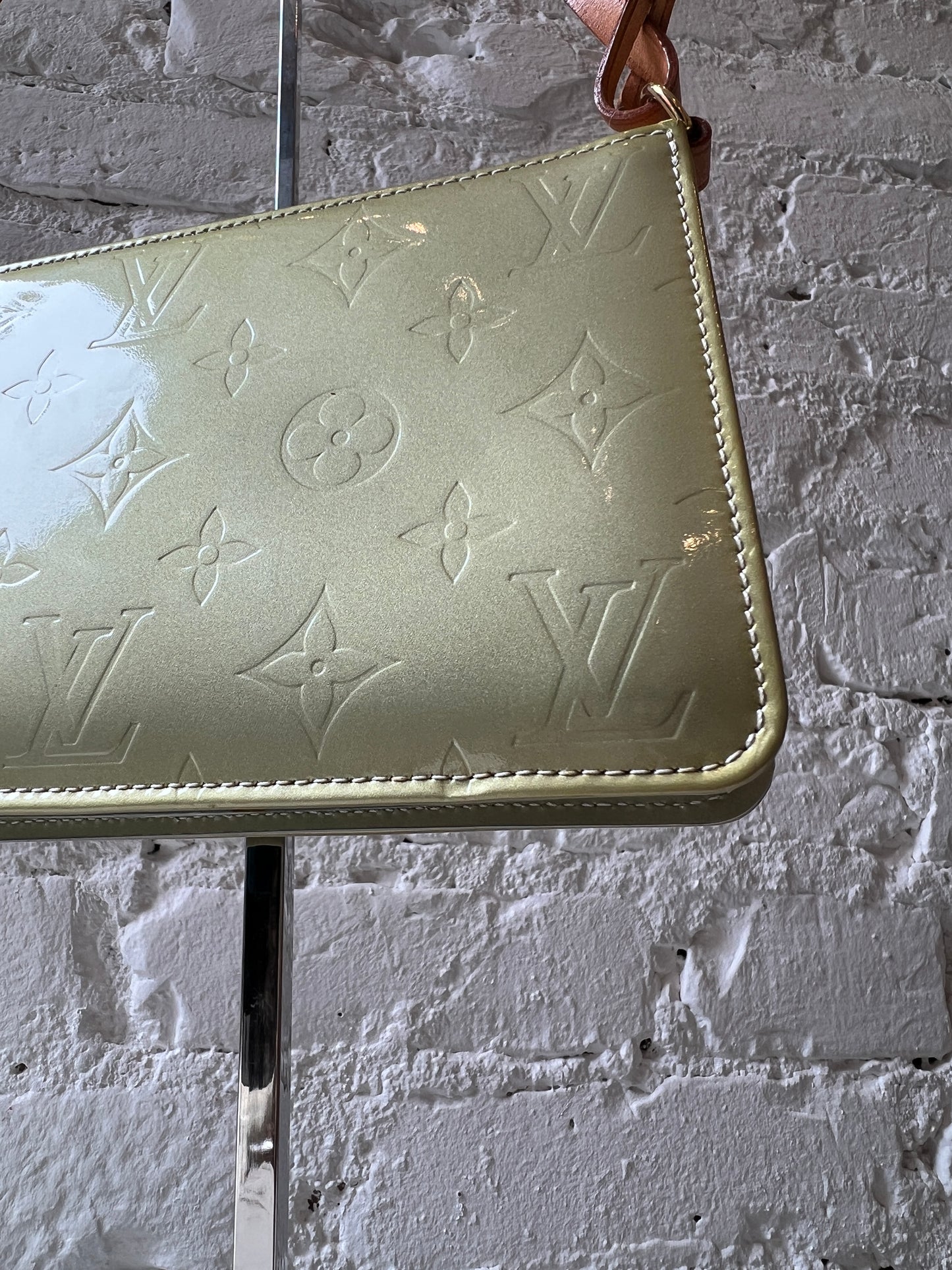 Louis Vuitton Vernis Pochette Light Green
