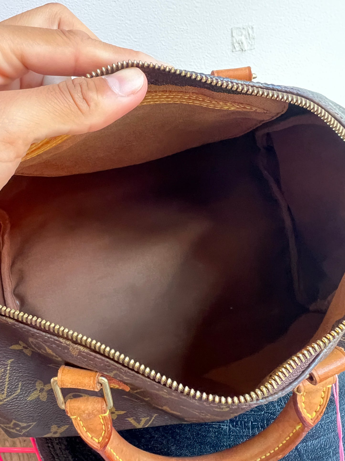 Vintage Louis Vuitton Speedy 30