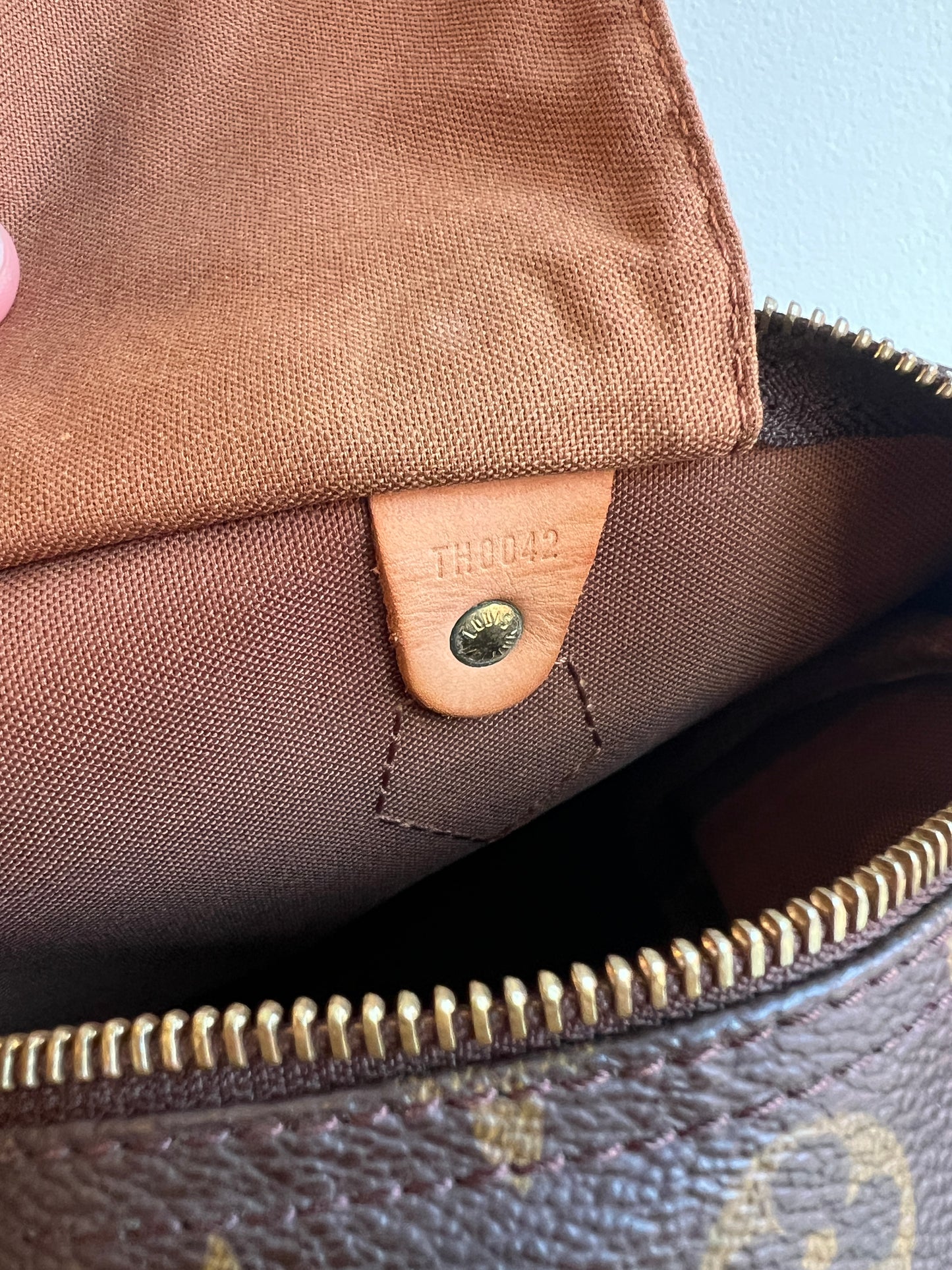 Vintage Louis Vuitton Speedy 30