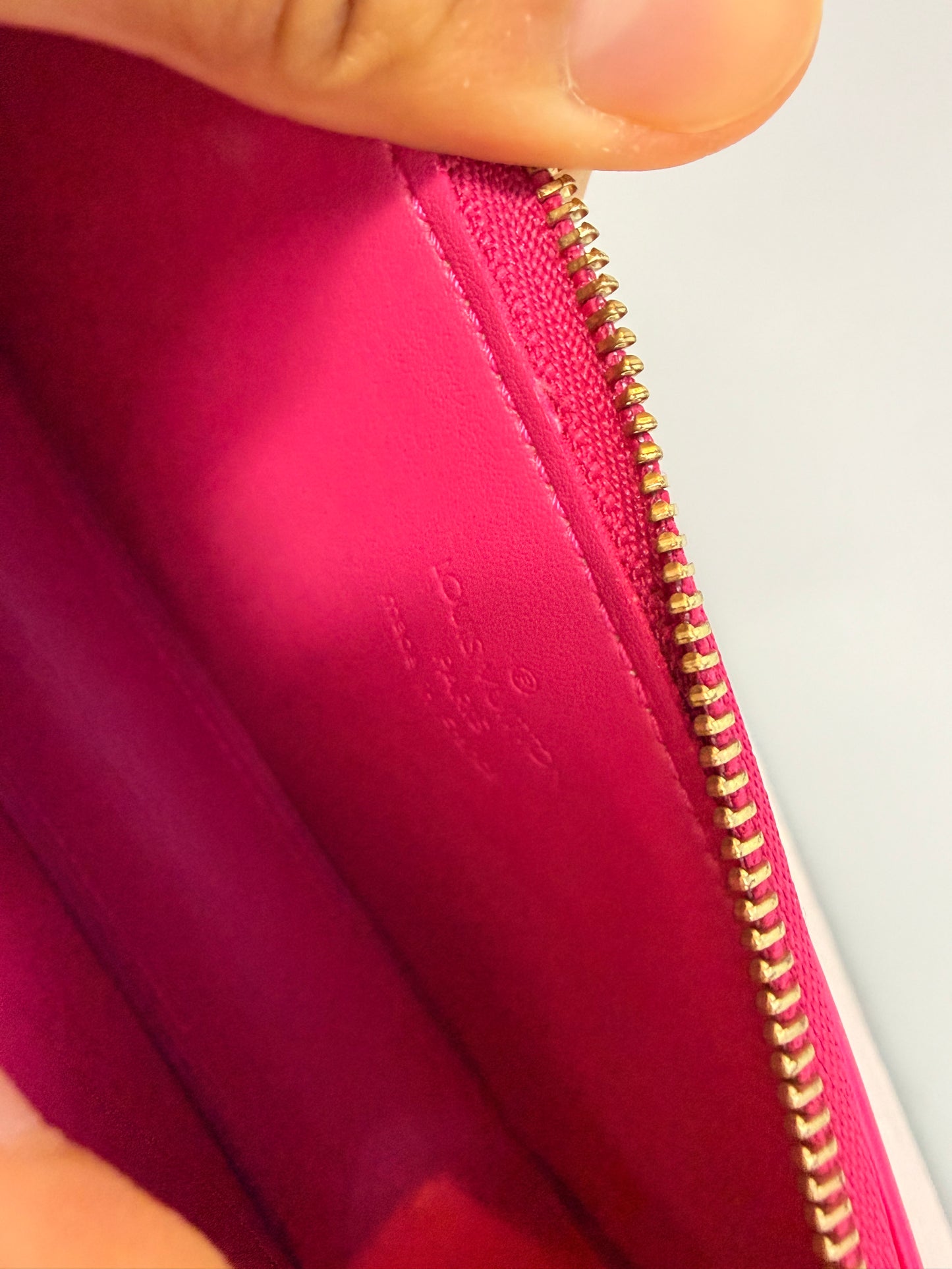 Louis Vuitton Vernis Lexington Pochette in Hot Pink