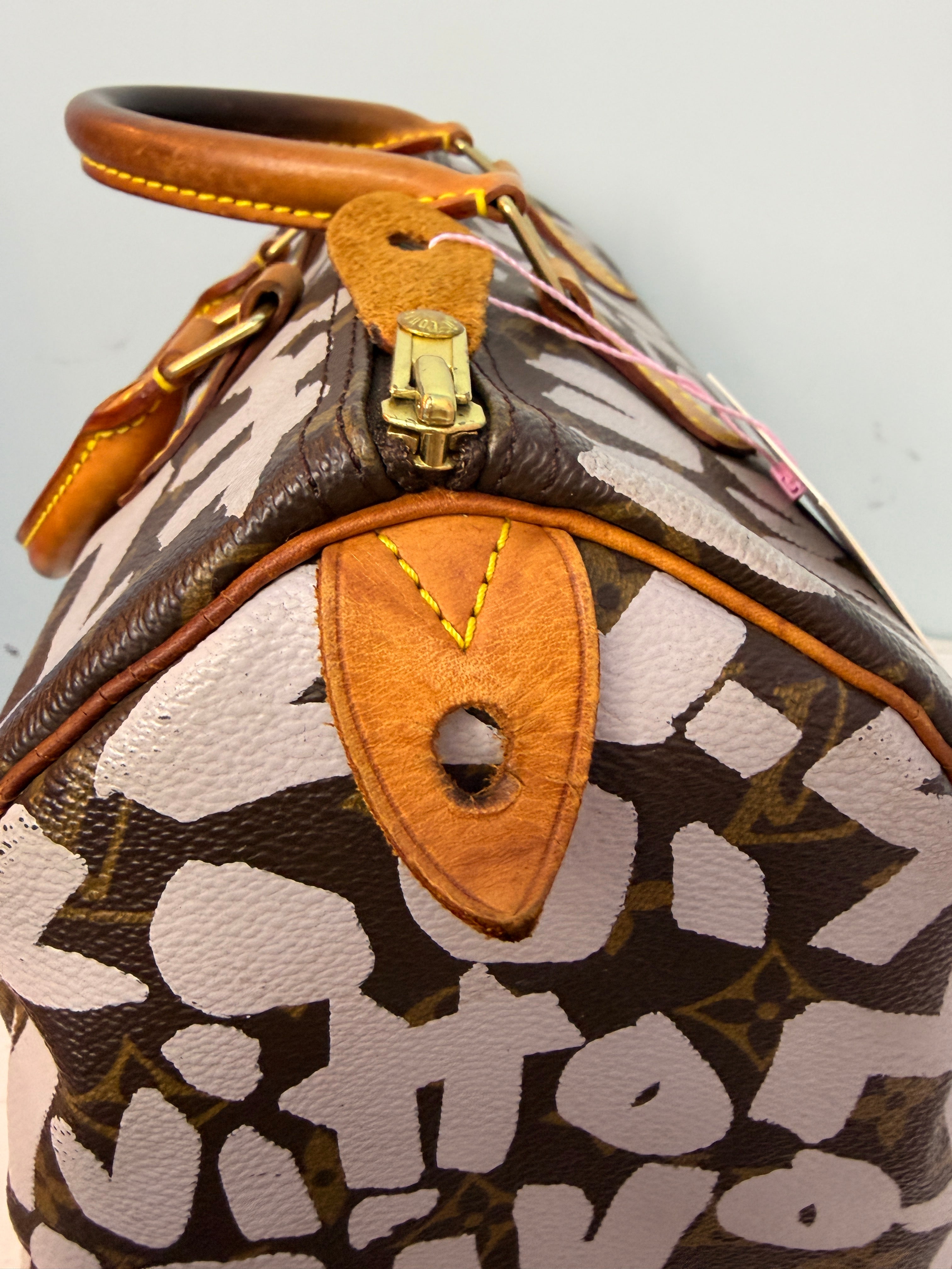 Louis Vuitton White Graffiti Speedy 30 – Thirteen Crosby