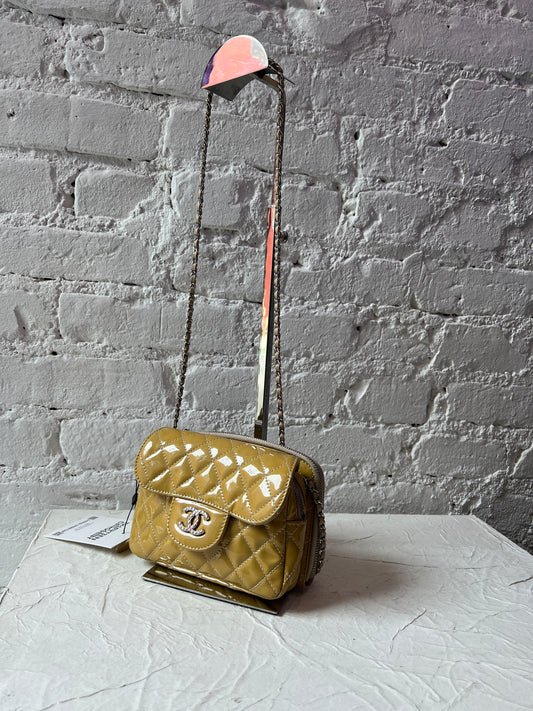Vintage Chanel Mini Flap Shoulder Bag – Patent Leather with Chain Strap