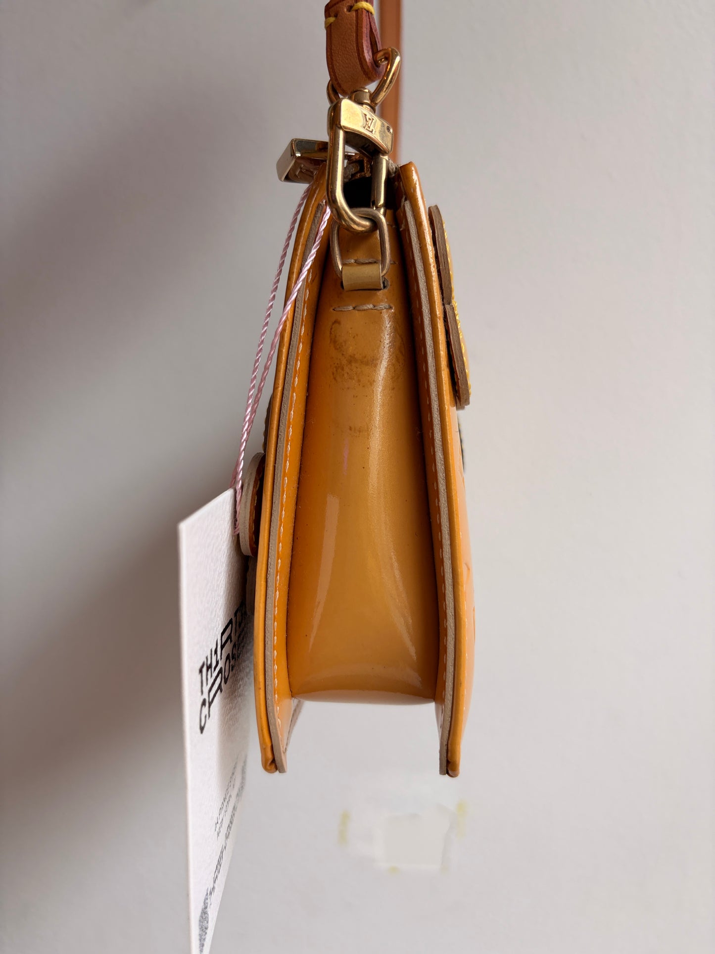 Louis Vuitton Vernis Pochette Lexington with Flower Details