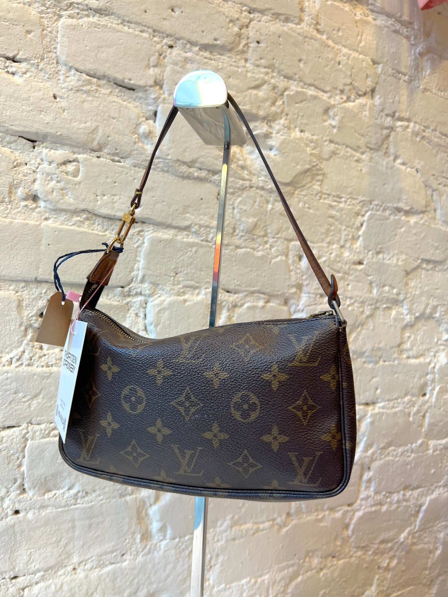 Louis Vuitton Pochette