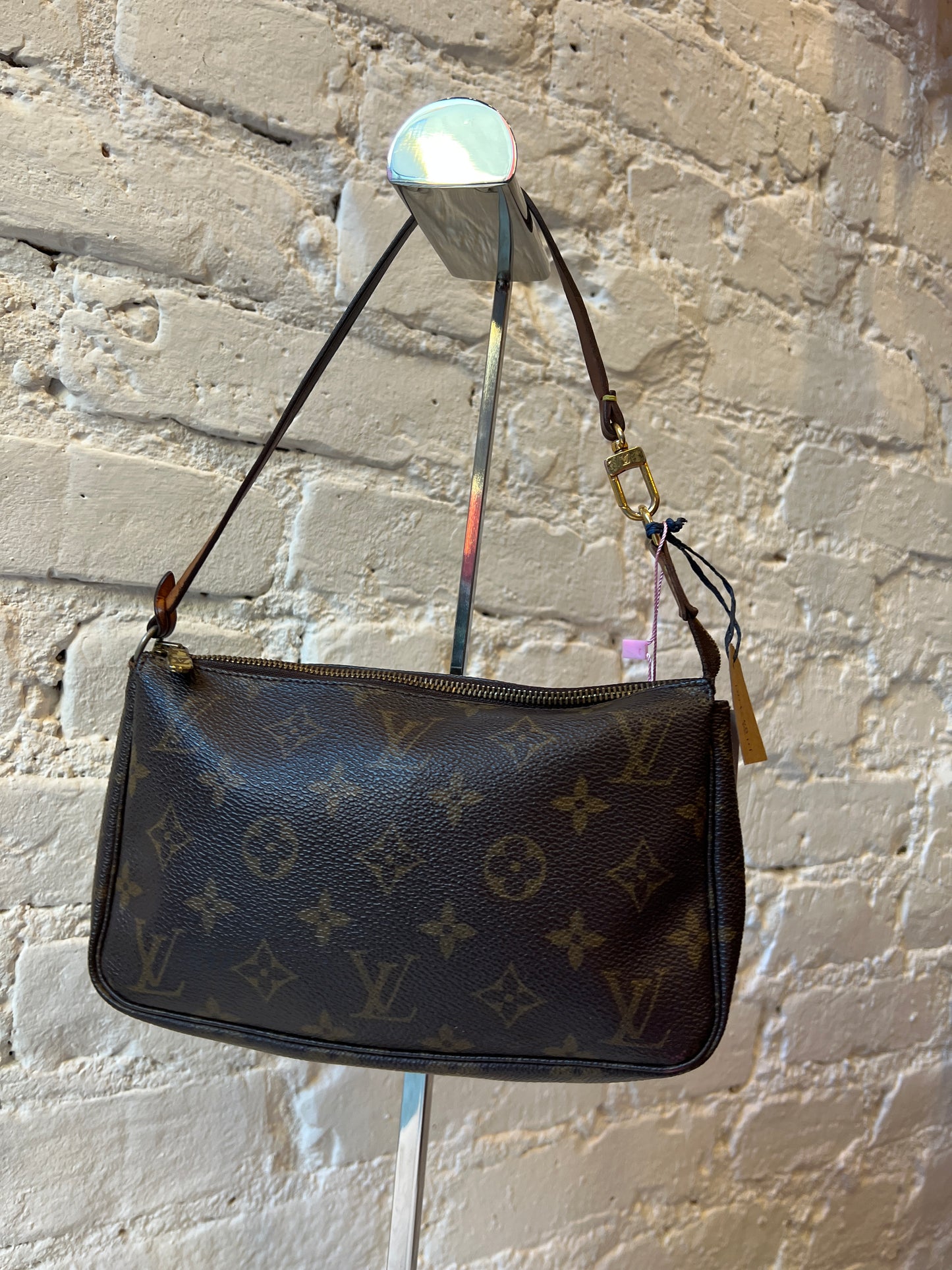 Louis Vuitton Pochette