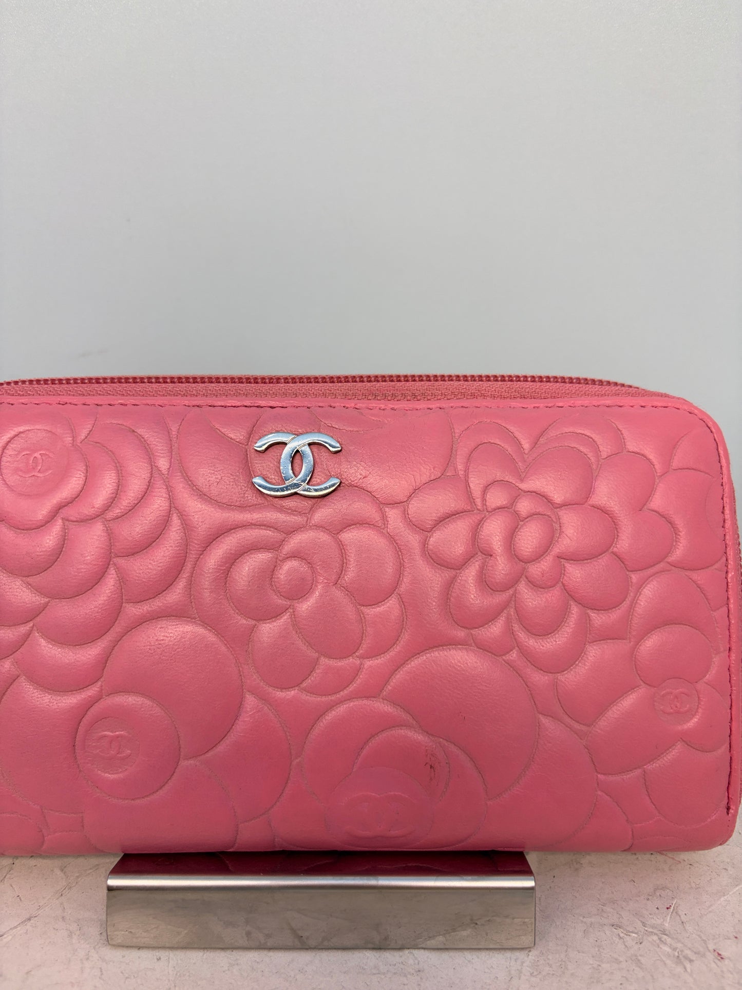 Chanel Pink Camellia Continental Wallet