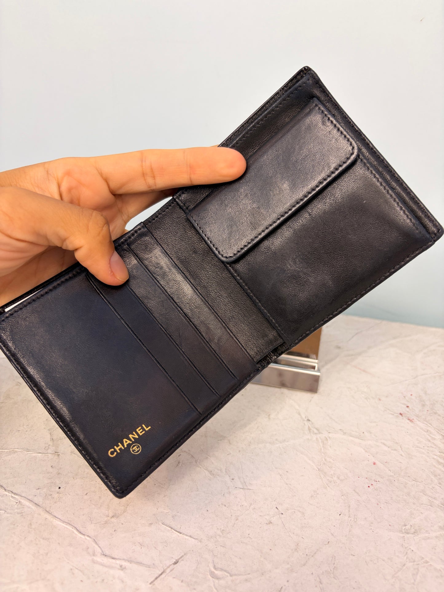 Chanel CC Logo Patent Leather Wallet Black