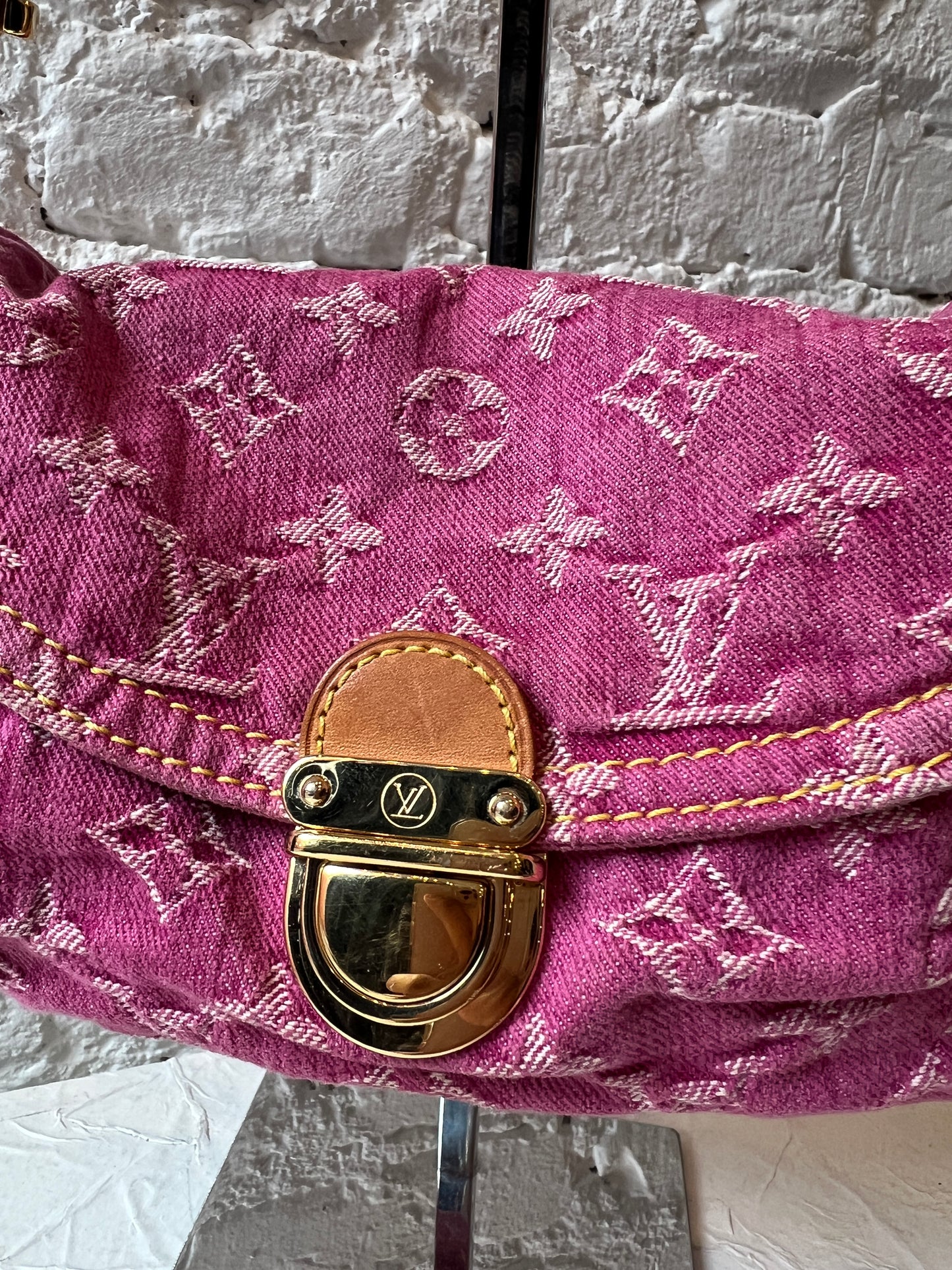 Louis Vuitton Denim Pleaty Handbag in Pink