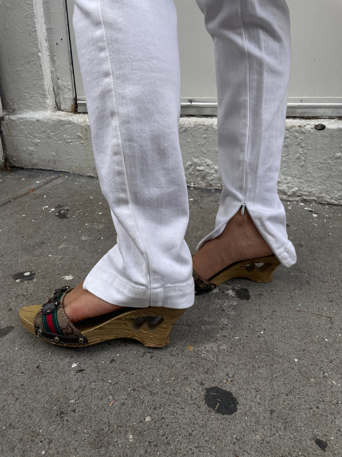Dolce & Gabbana Y2K White Denim Ankle Zip Jeans