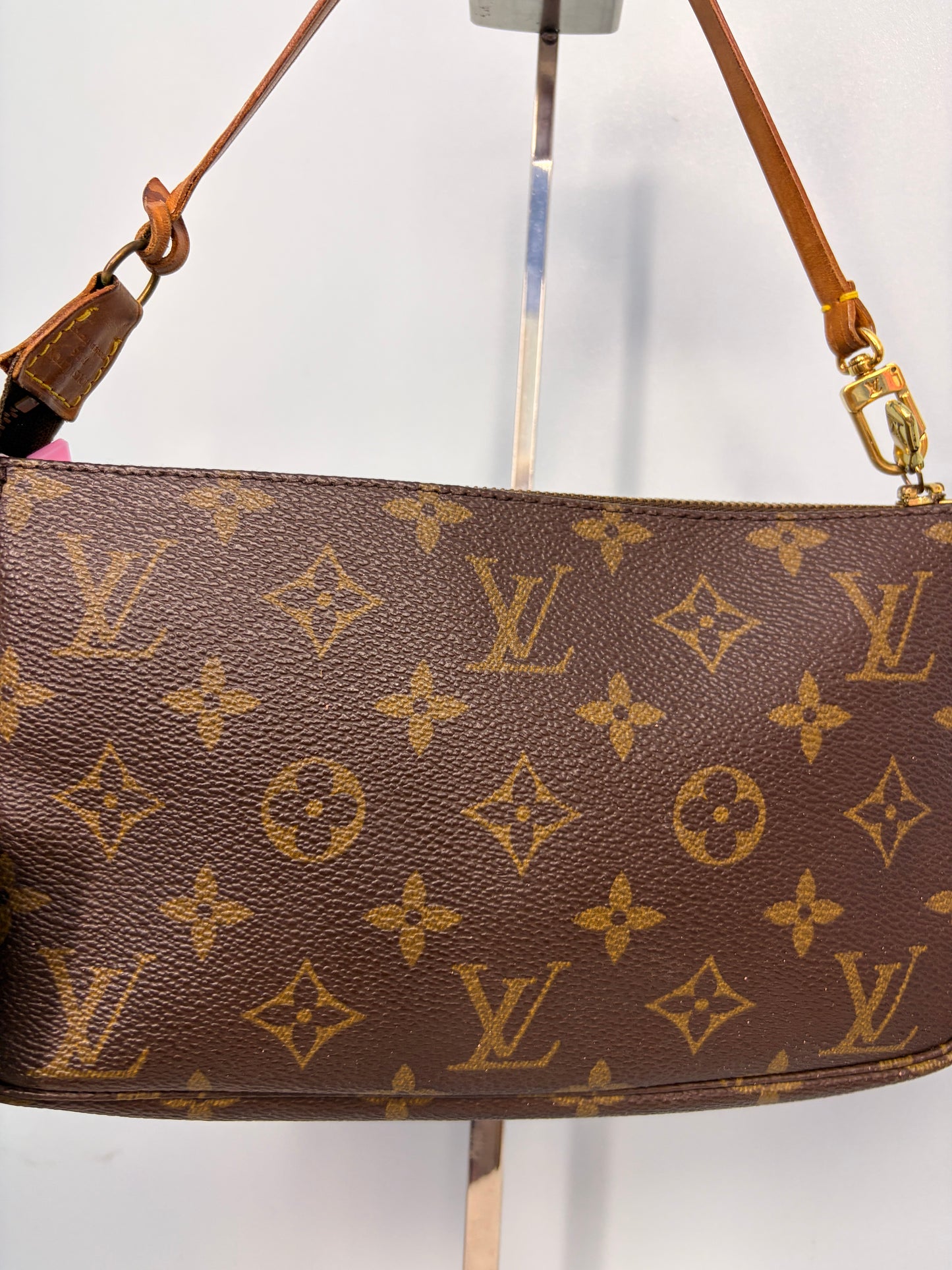 Louis Vuitton Monogram Pochette