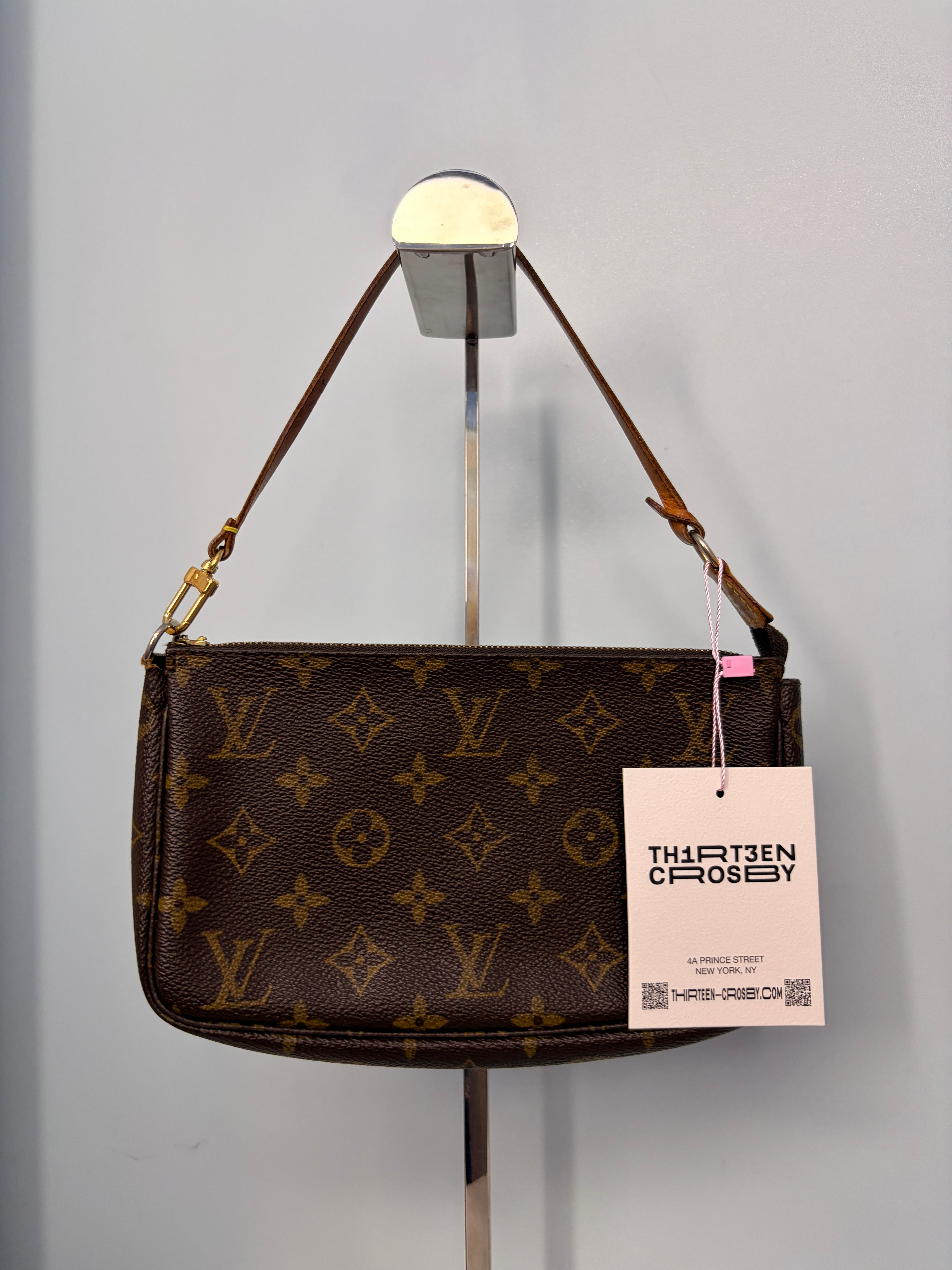 Vuitton Bag Louis Vuitton 8833313 Louis Vuitton Monogram LV3 Pouch
