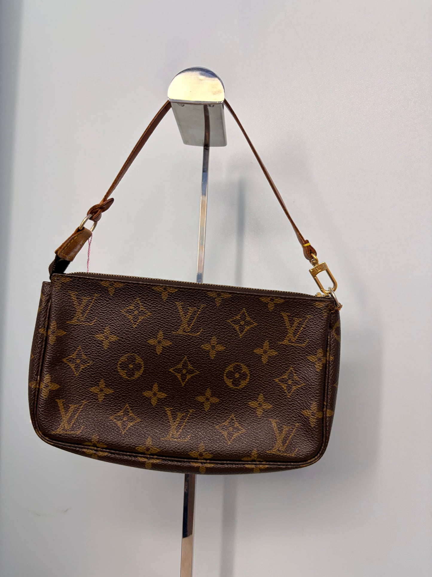 Louis Vuitton Monogram Pochette