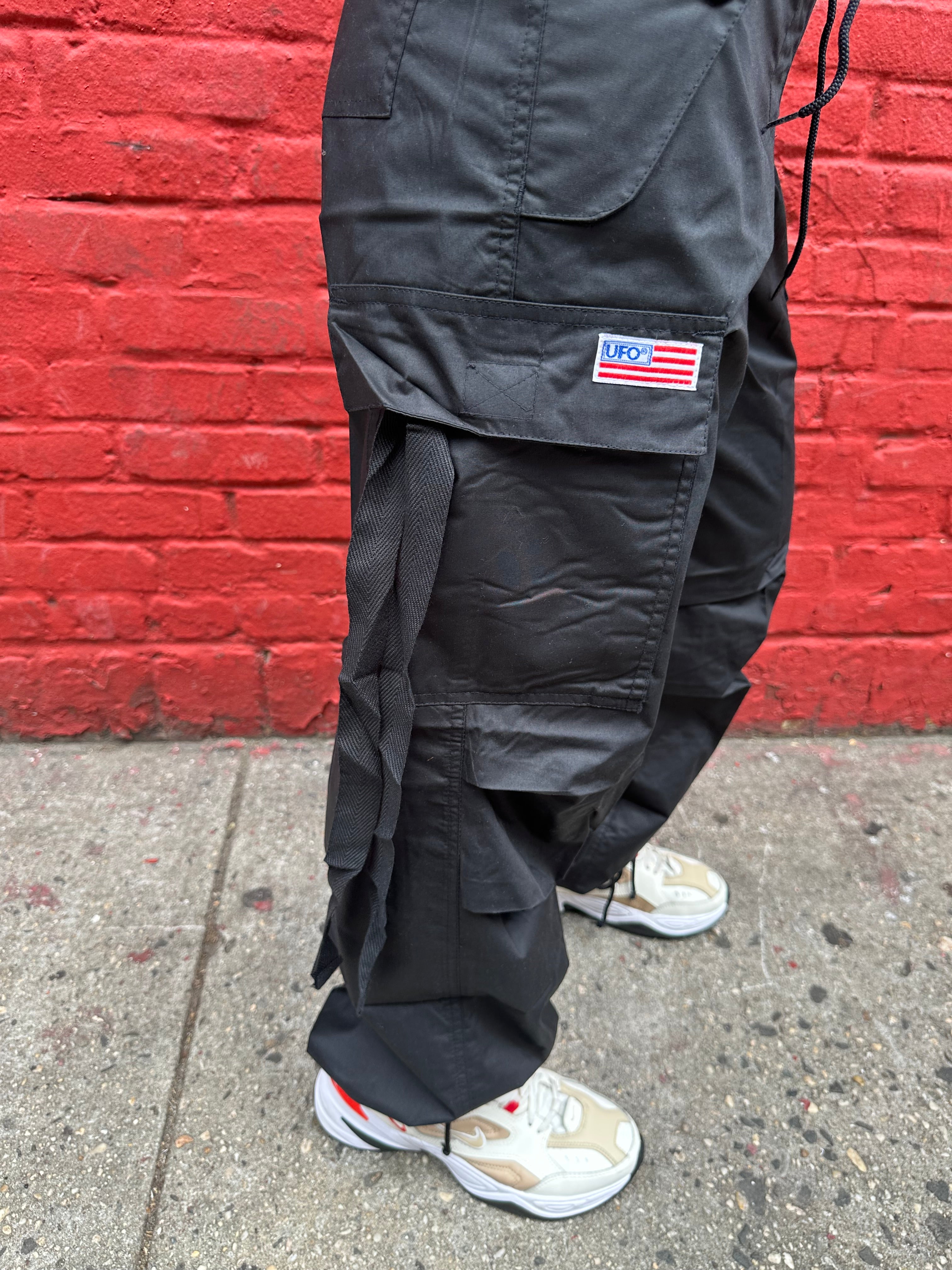 UFO Parachute Pants/Black 82955