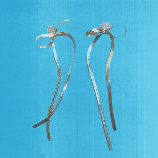 Silver Hanging Ribbon Earrings